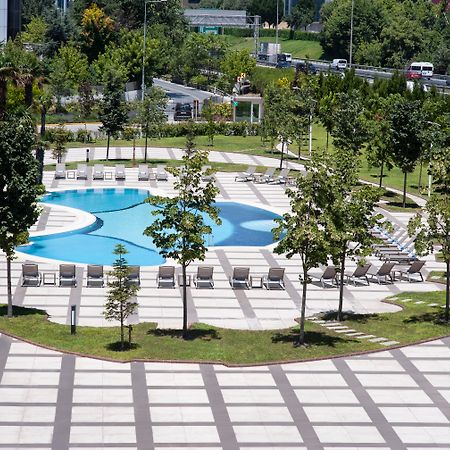 Elite World Grand Istanbul Basin Ekspres Hotel Ngoại thất bức ảnh The park