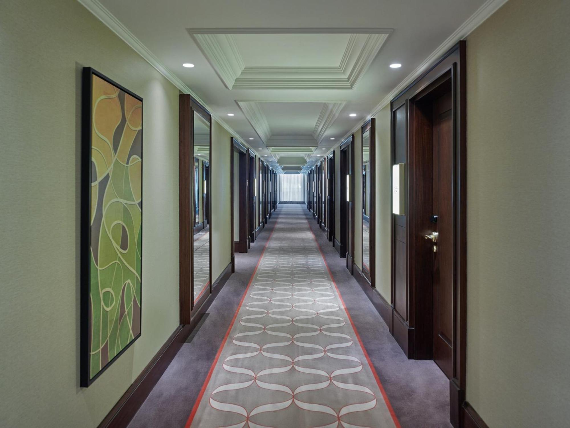 Elite World Grand Istanbul Basin Ekspres Hotel Ngoại thất bức ảnh A corridor at the hotel