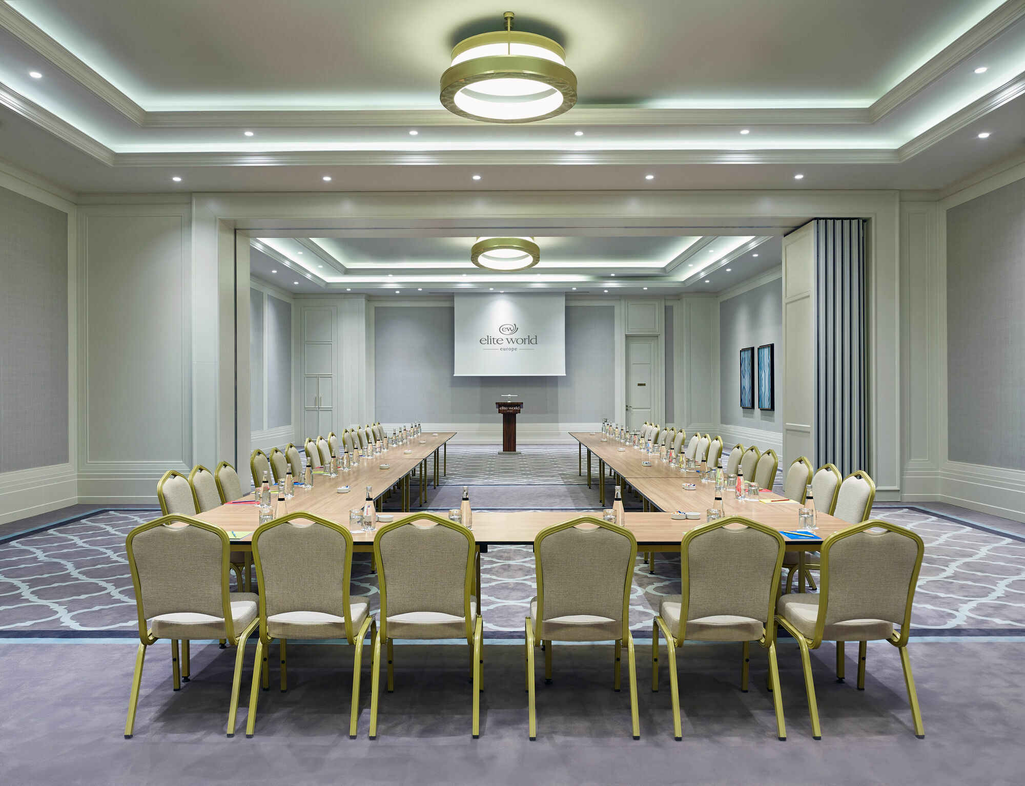Elite World Grand Istanbul Basin Ekspres Hotel Ngoại thất bức ảnh Meeting room
